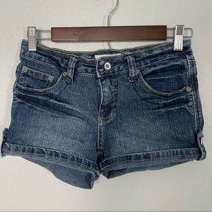 Hot Bottoms Women’s Casual Jean Denim Shorts Size 3 Juniors